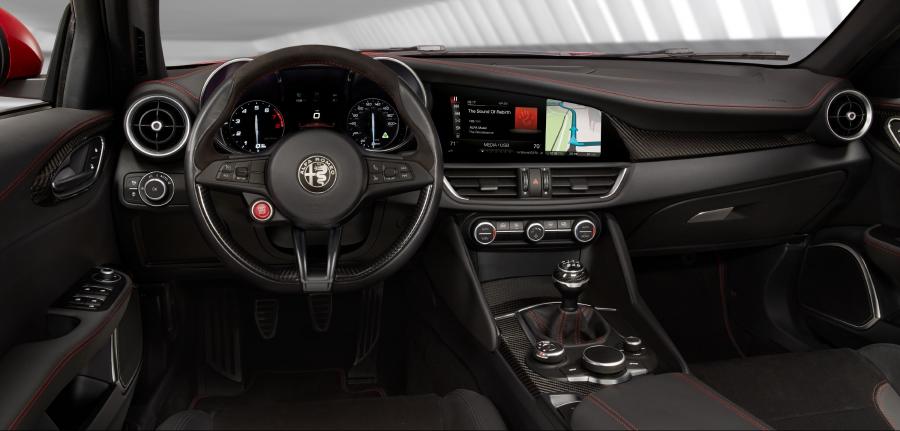 Торпедо Alfa Romeo Giulia Quadrifoglio (952) 2016 года  (NA) (фото 53 из 86)